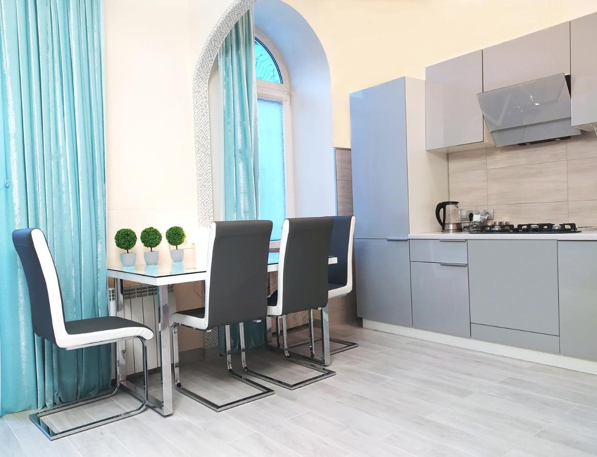 Apartment Luxury Centre Located เคียฟ ภายนอก รูปภาพ