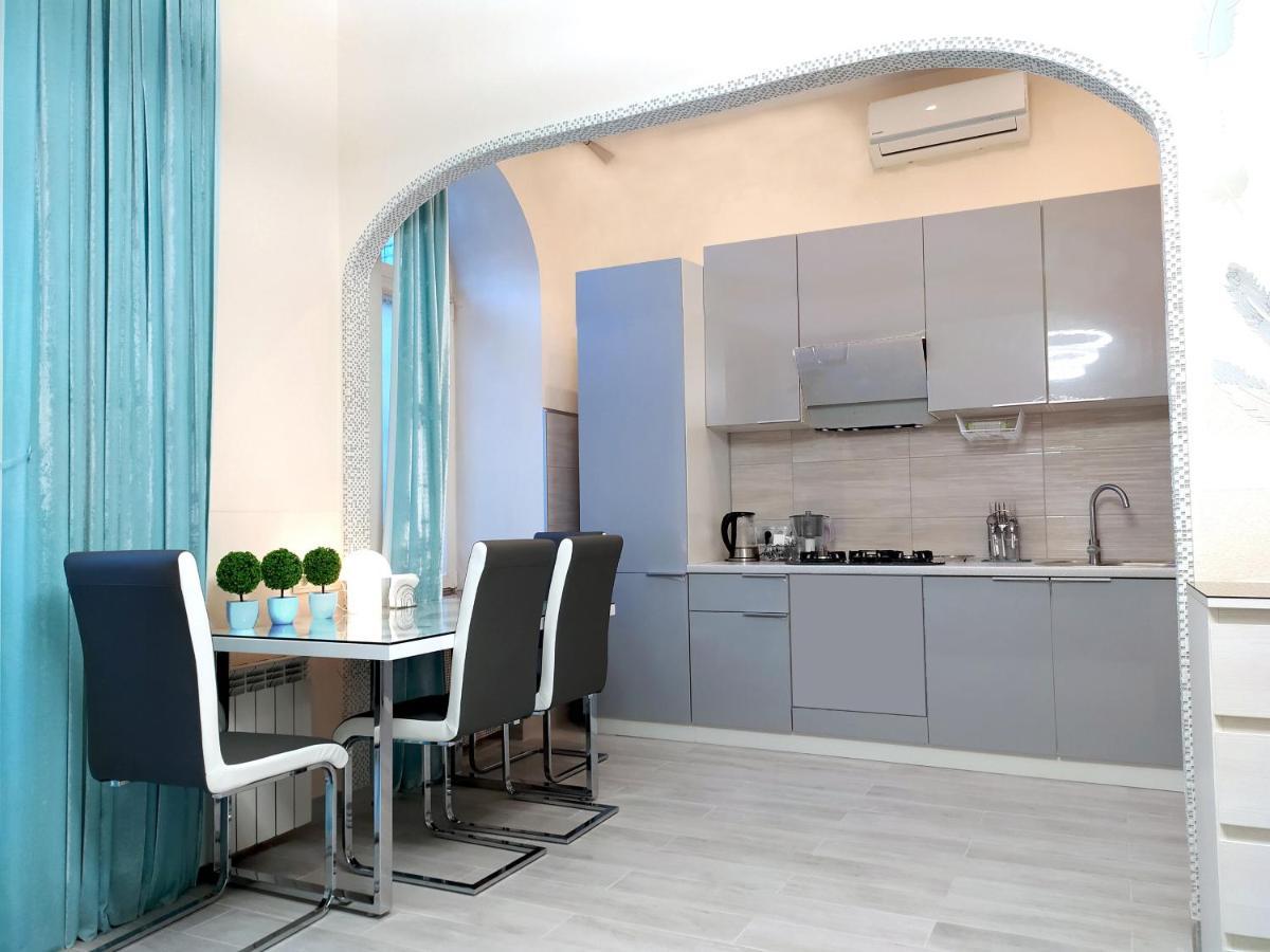 Apartment Luxury Centre Located เคียฟ ภายนอก รูปภาพ